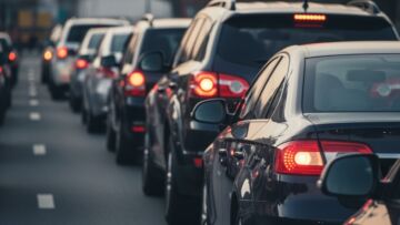 Wszystkich Świętych: zmiany ruchu przy cmentarzach
